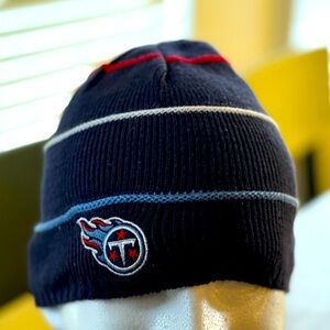 Tennessee Titans Navy Blue Knit Beanie with Red and White Stripes- priced right!